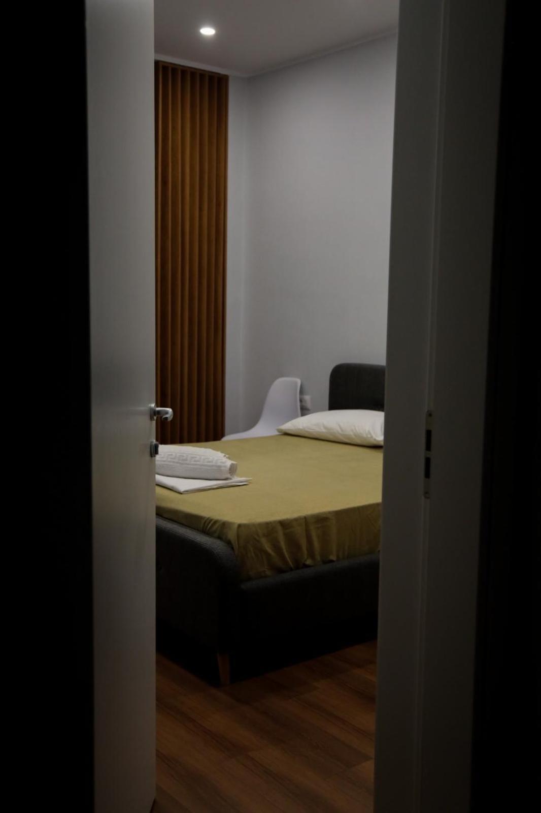 Be Solei Studio Apartments Sol 2 Tirana Extérieur photo